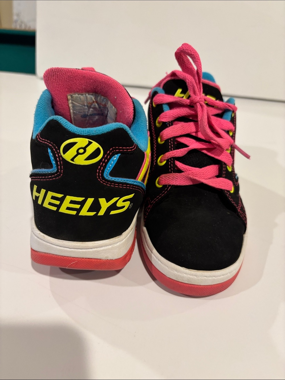 Heelys Kids Black Shoes with Pink Laces and Blue, skate w/wheels on the heels